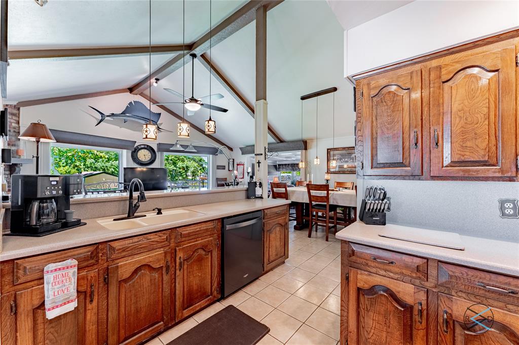 429 Door Key Ranch Road Property Photo 5