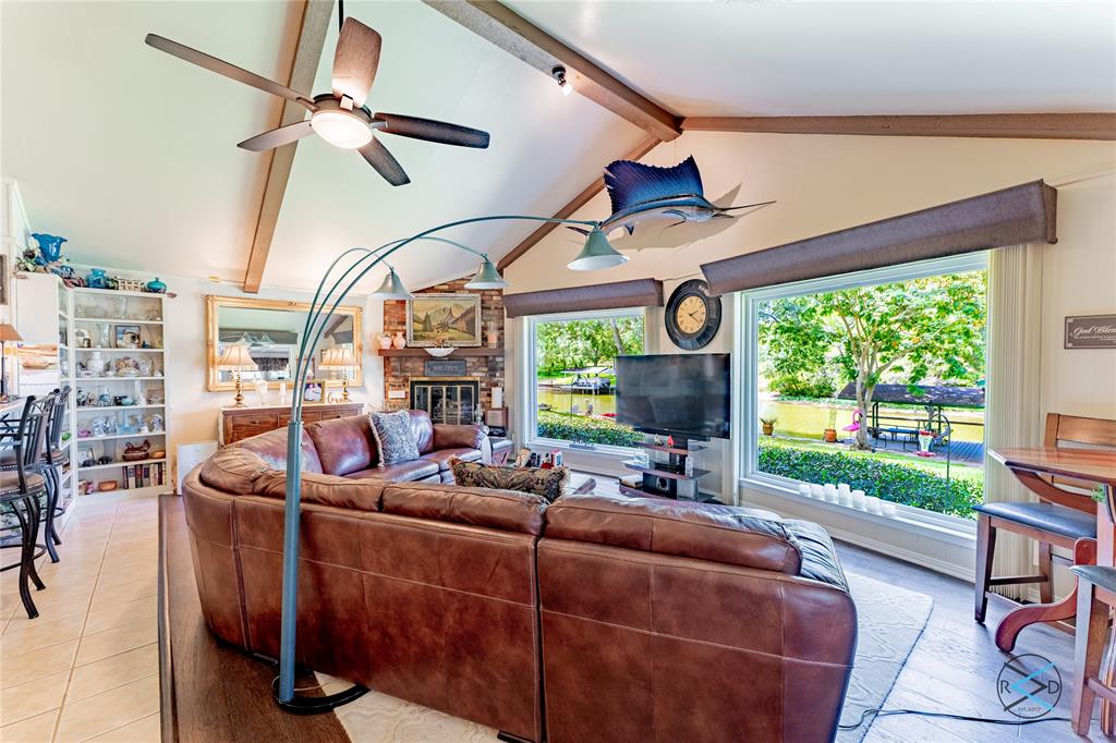 429 Door Key Ranch Road Property Photo 6