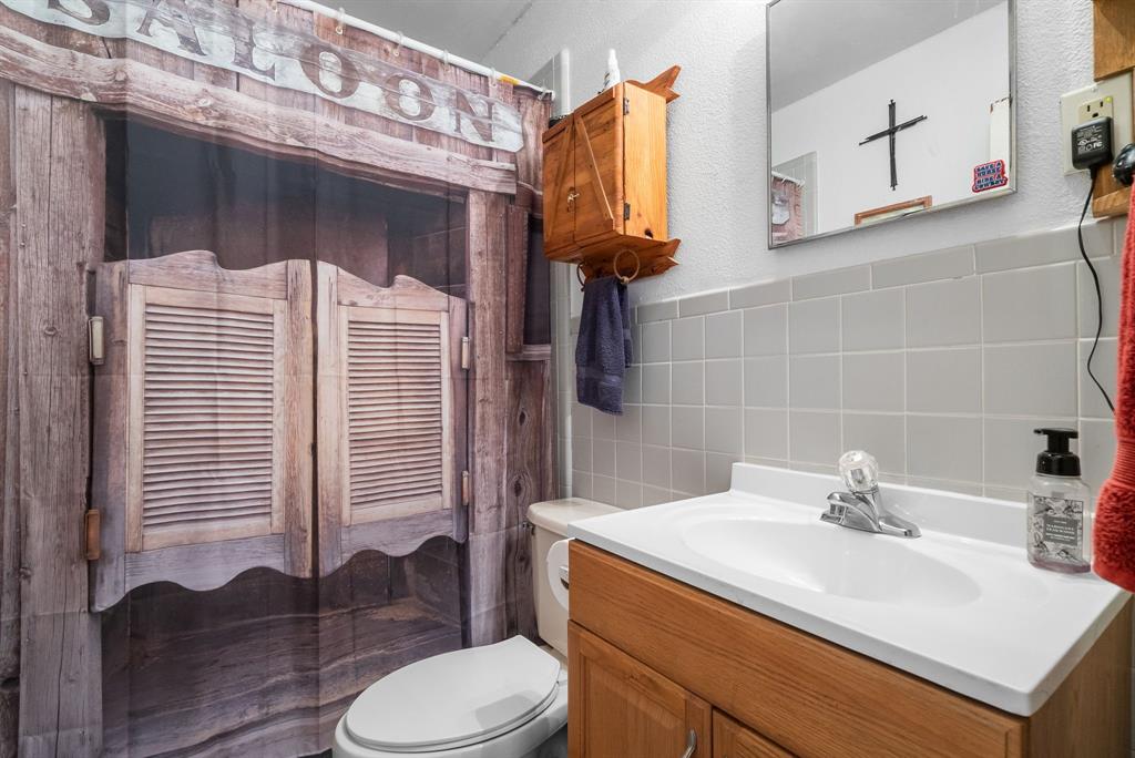12125 Fm 920 Property Photo 9