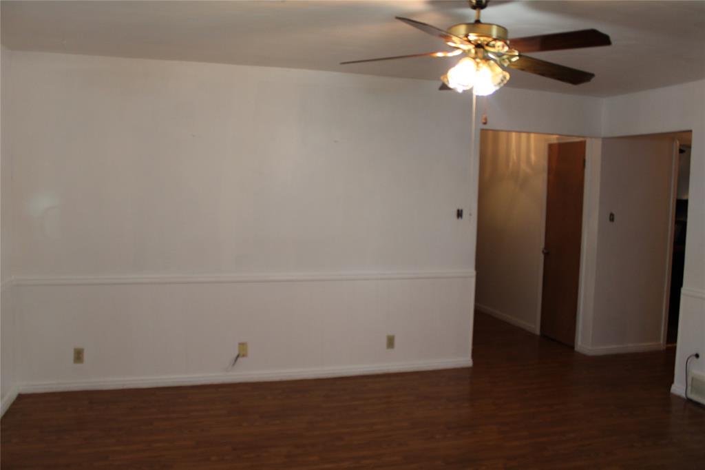 908 Ridgegate Drive Property Photo 11