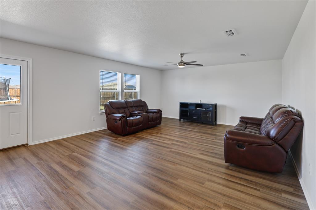 1309 Waggoner Drive Property Photo 4