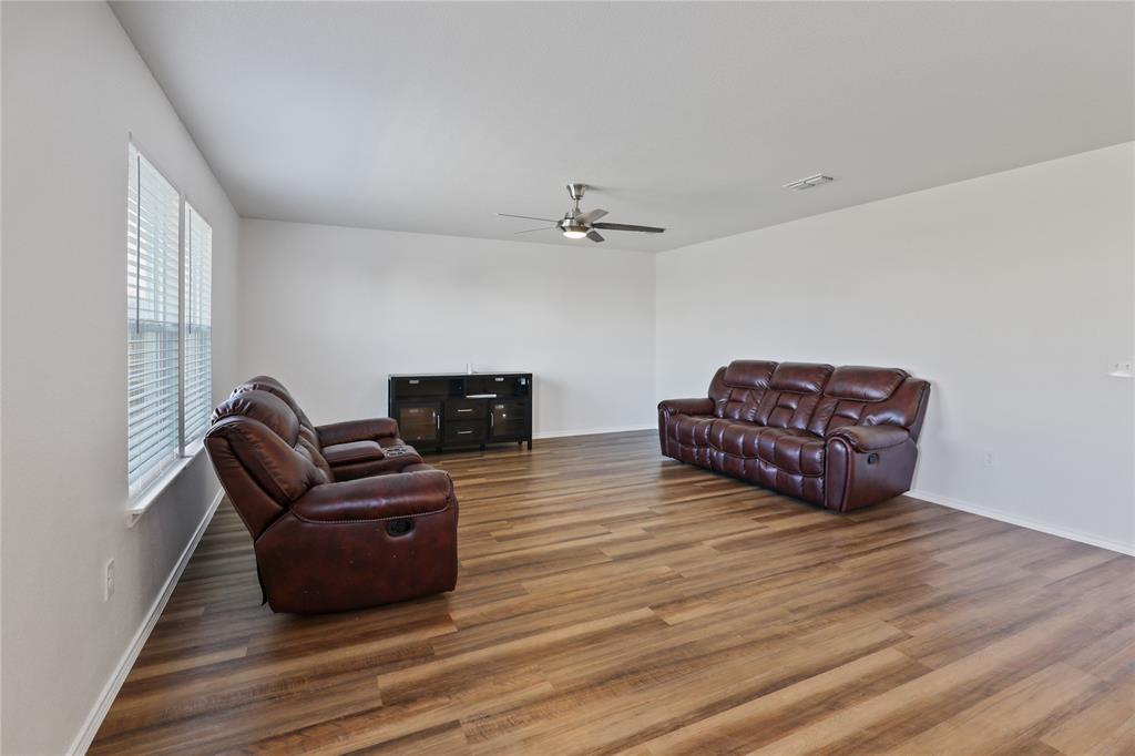 1309 Waggoner Drive Property Photo 5