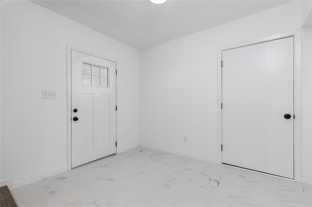 810 Grand Avenue Property Photo 12