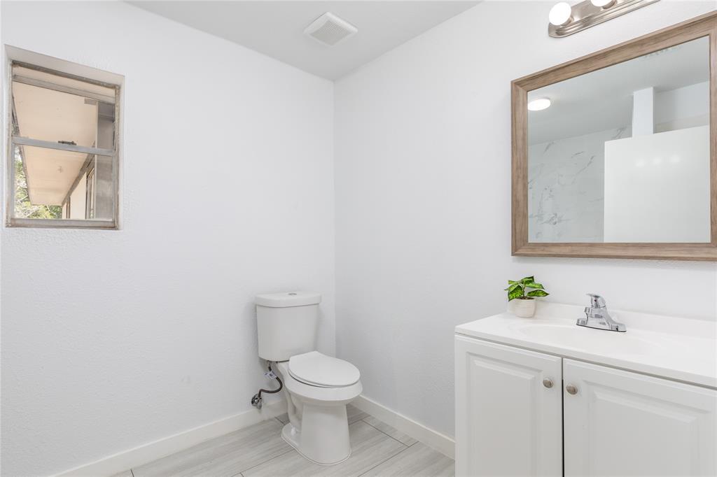 810 Grand Avenue Property Photo 18