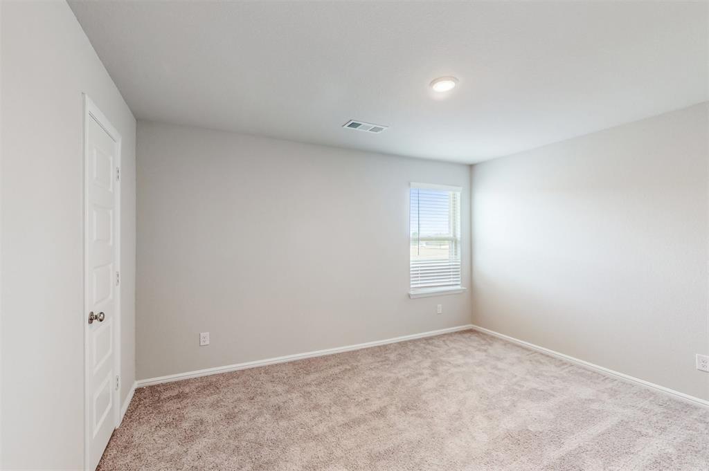 1316 Fox Glen Trail Property Photo 28
