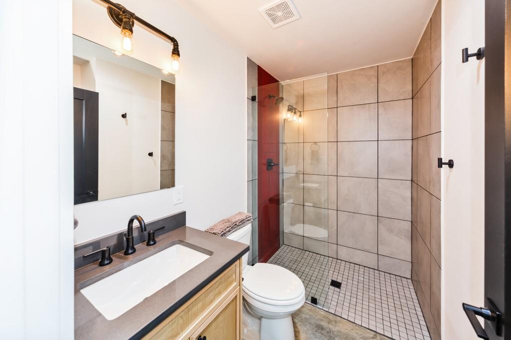 135 Demonbreun Court Property Photo 23