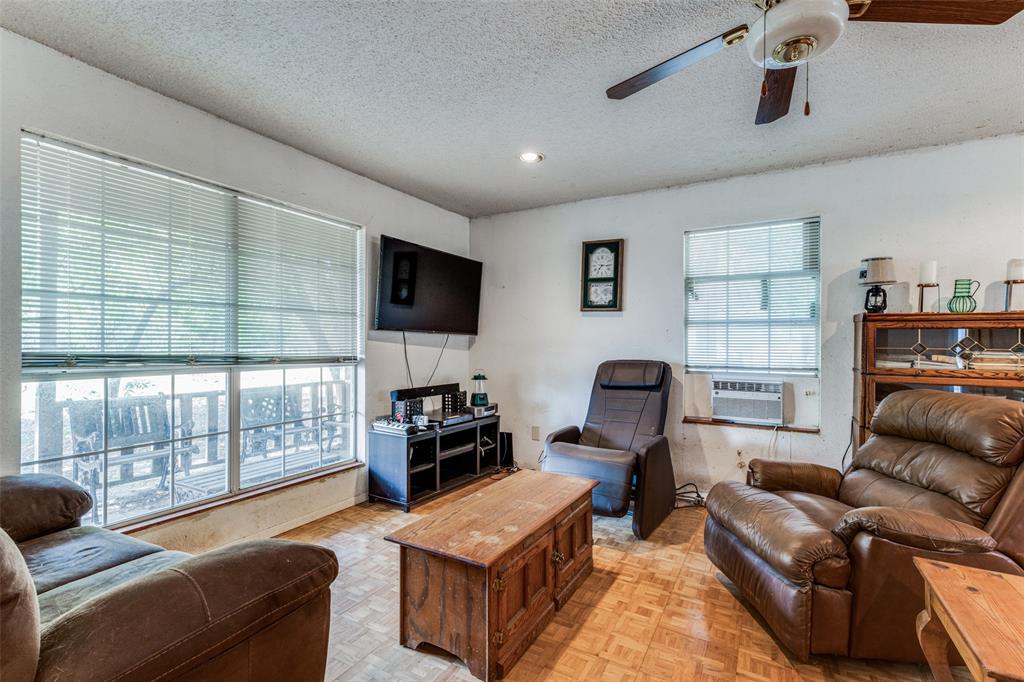 18025 County Road 4052 Property Photo 5