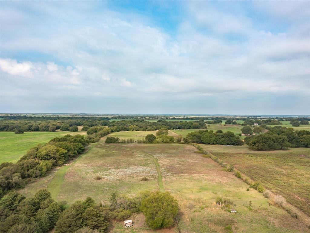 2699 Fm 103 Road Property Photo 4