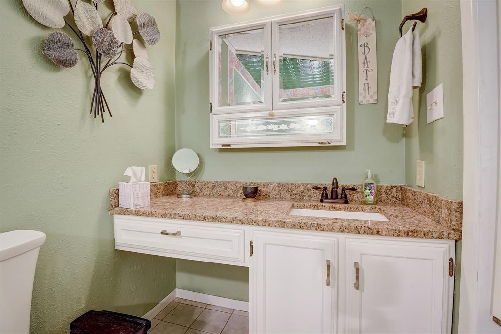 3224 Fm 2048 Property Photo 21