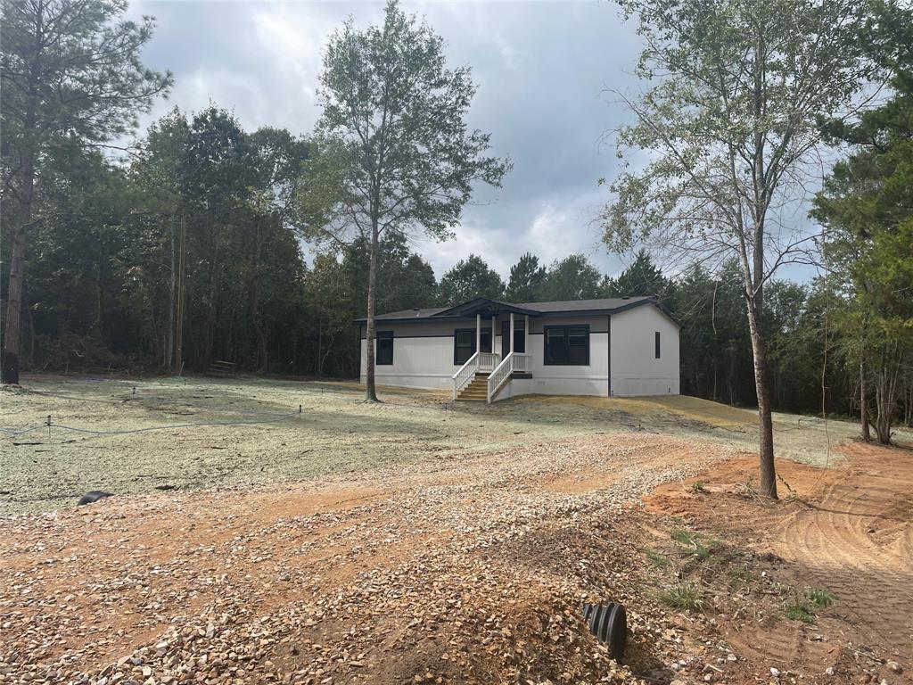 211 Private Road 3900 Property Photo 2