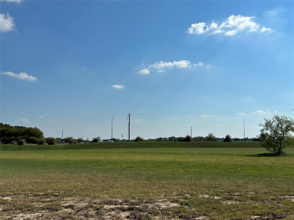 1209 Deerfield Drive Property Photo 2