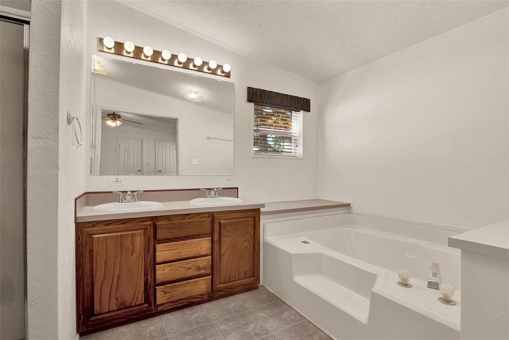 245 Atlantic Street Property Photo 14