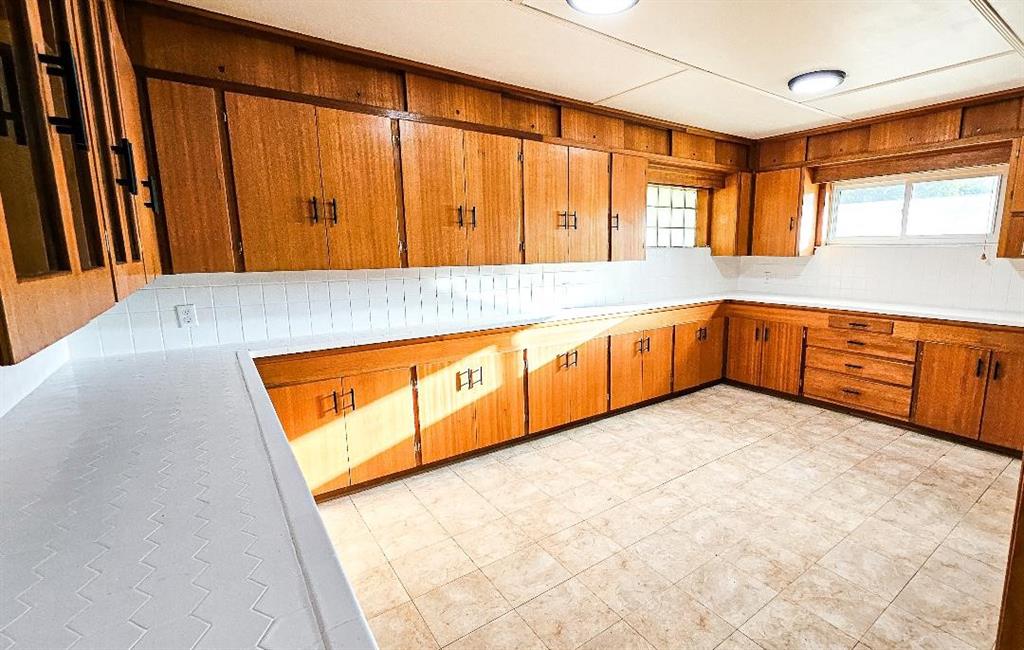 1201 Park Avenue Property Photo 8