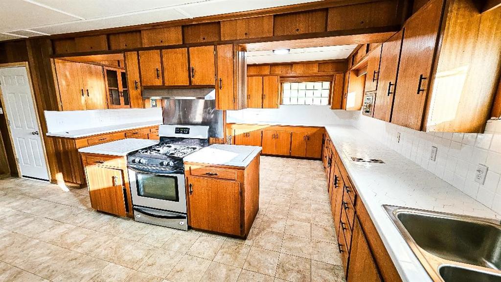 1201 Park Avenue Property Photo 9