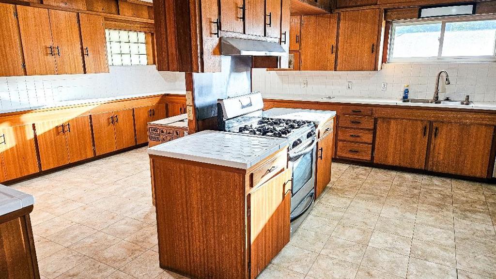 1201 Park Avenue Property Photo 10