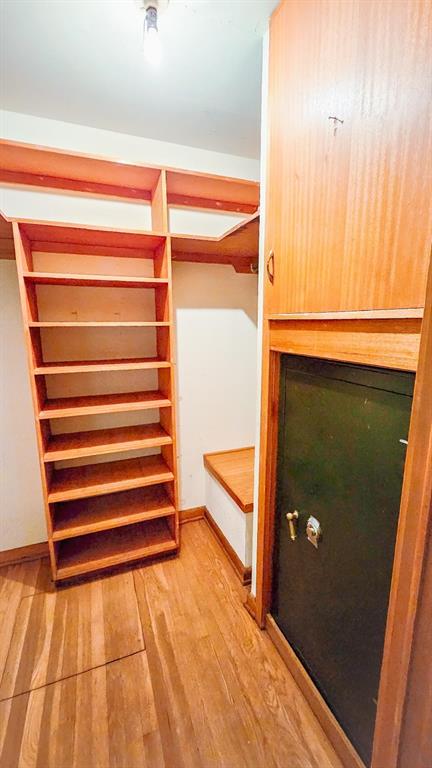1201 Park Avenue Property Photo 18