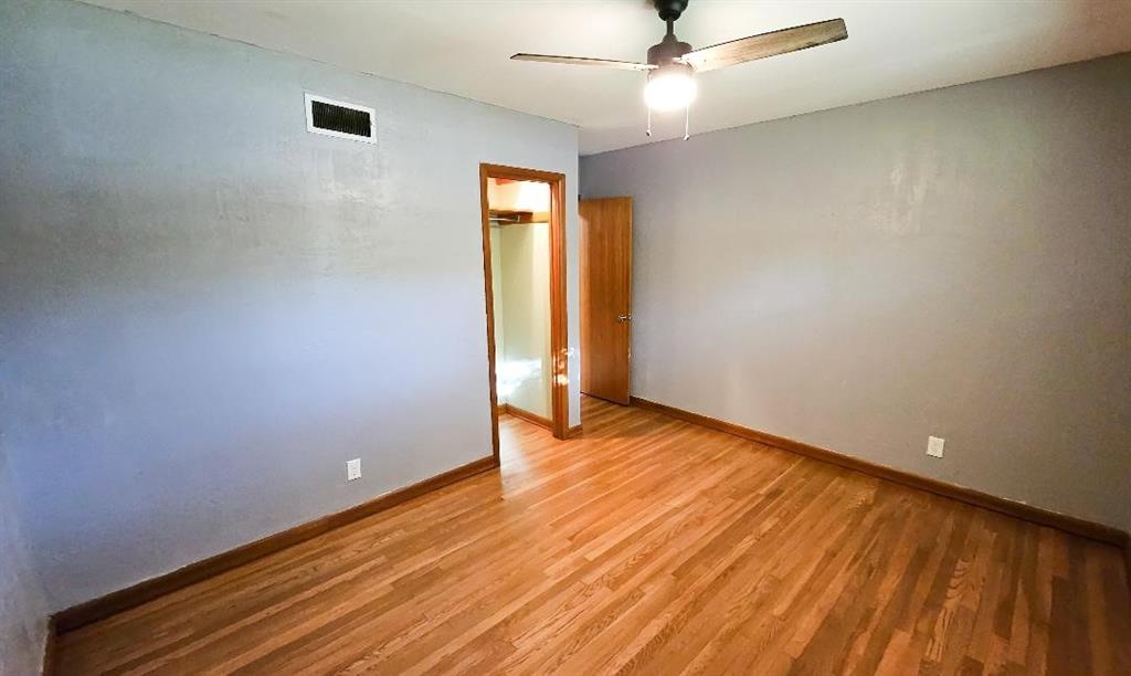 1201 Park Avenue Property Photo 21