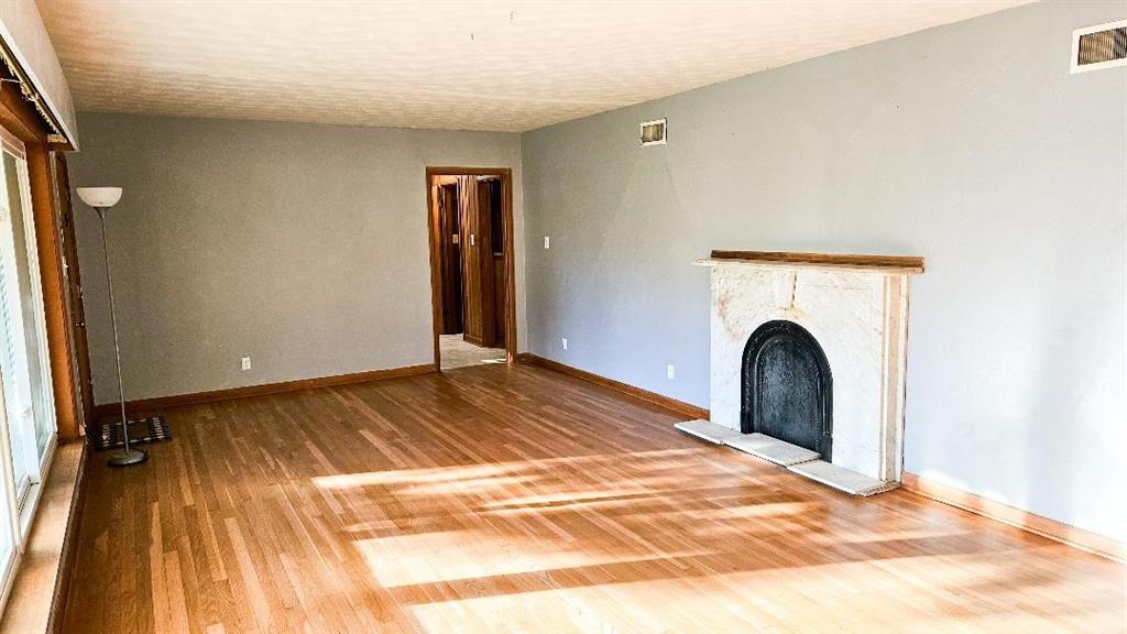 1201 Park Avenue Property Photo 27