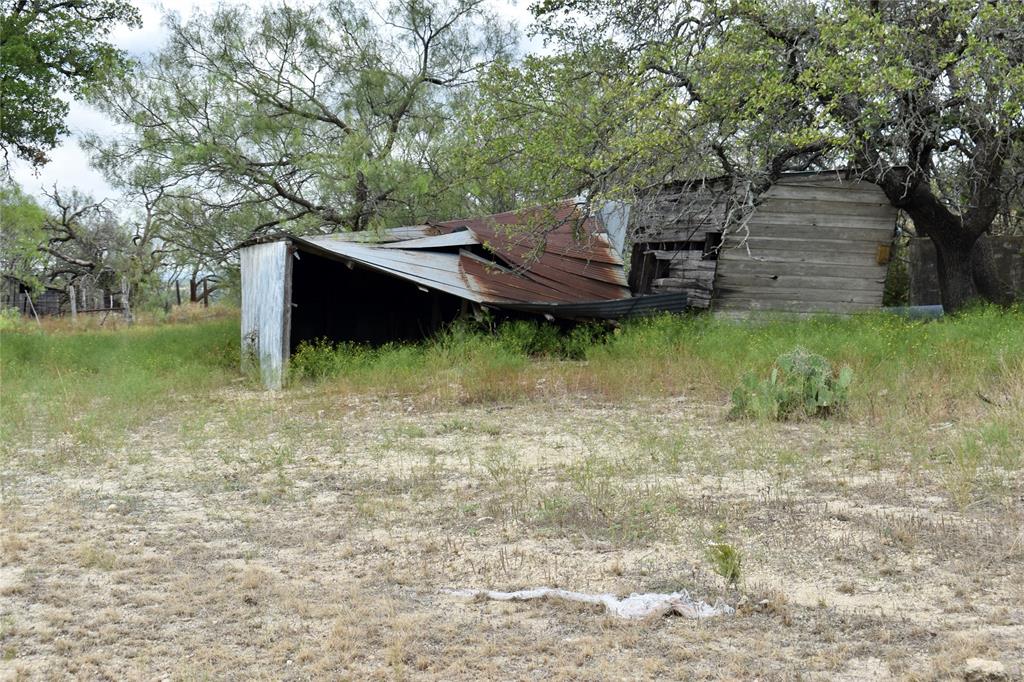 600 County Rd 370 Property Photo 24