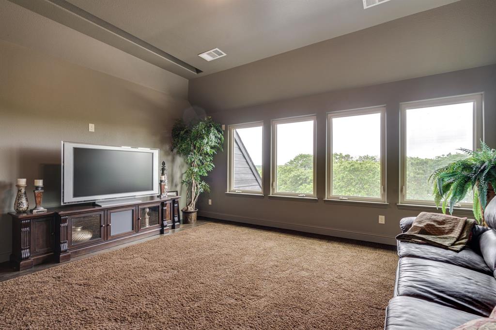 1208 Noble Way Property Photo 31