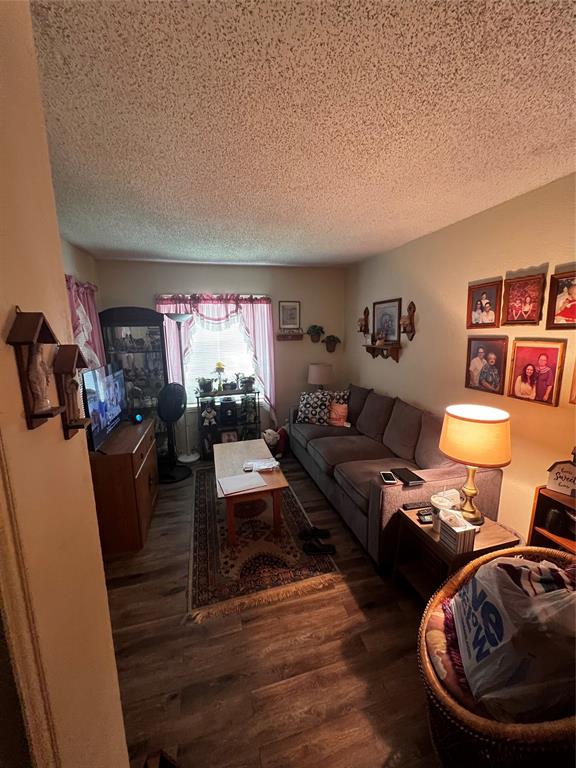 2234 Meander Street Property Photo 4