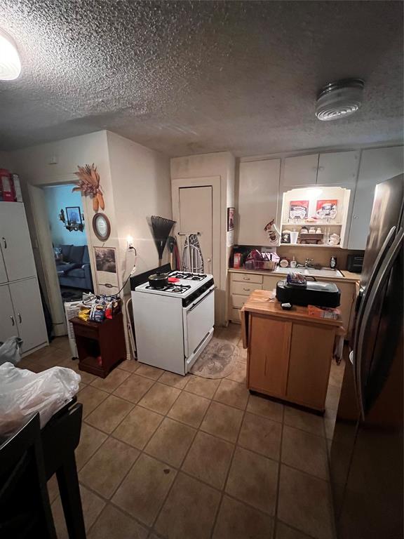 2234 Meander Street Property Photo 6