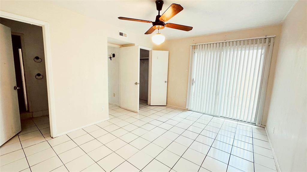 10520 Las Brisas Drive Property Photo 5