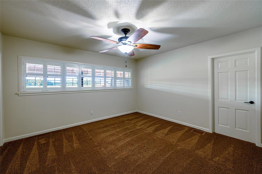 2125 W Highway 11 Property Photo 24