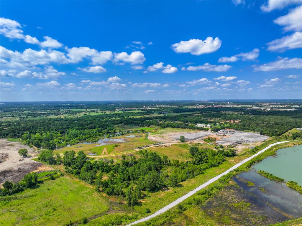 2101 Bowers Road Property Photo 6