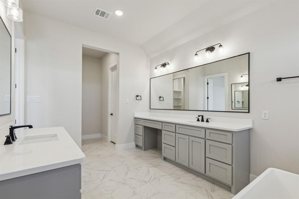 1220 Streetman Road Property Photo 17