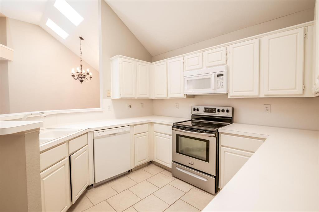3273 Green Court Property Photo 8