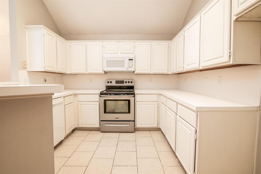 3273 Green Court Property Photo 10