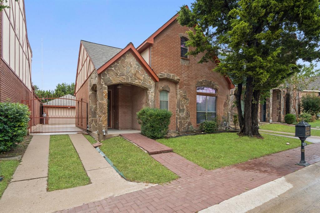 530 Rebecca Drive Property Photo 2