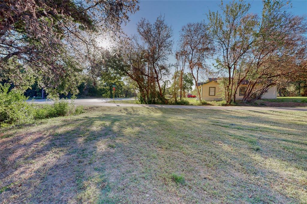 206 Houston Street Property Photo 5