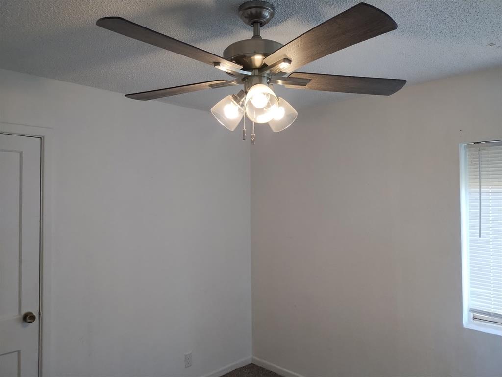 1004 N Ballard Street Property Photo 7