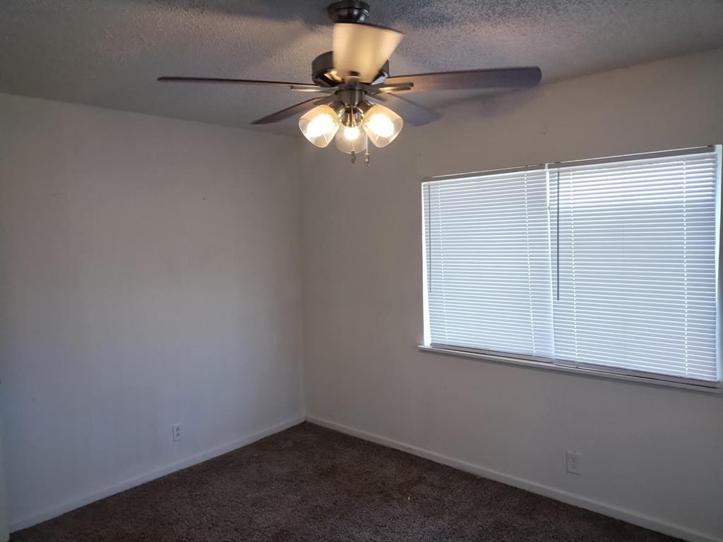 1004 N Ballard Street Property Photo 12
