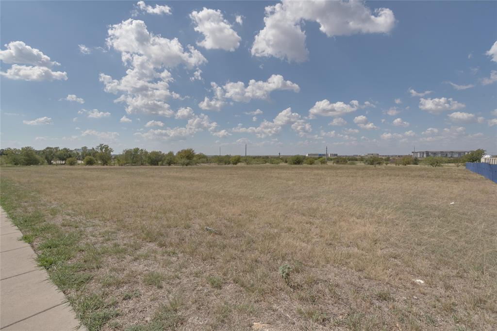 7350 Granbury Road Property Photo 4