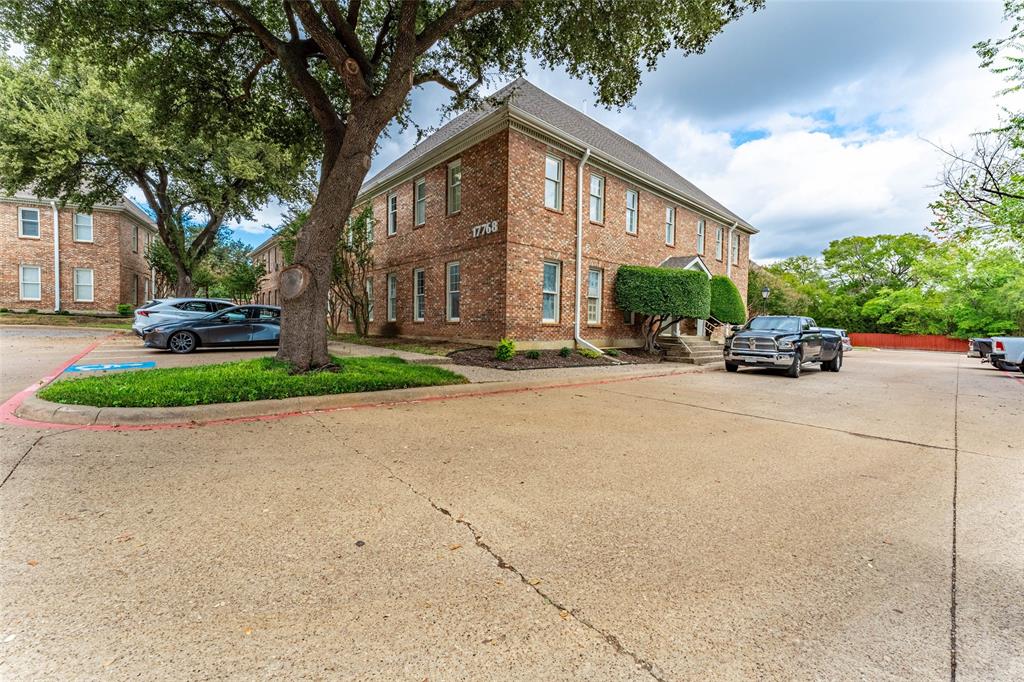 17768 Preston Road Property Photo 8