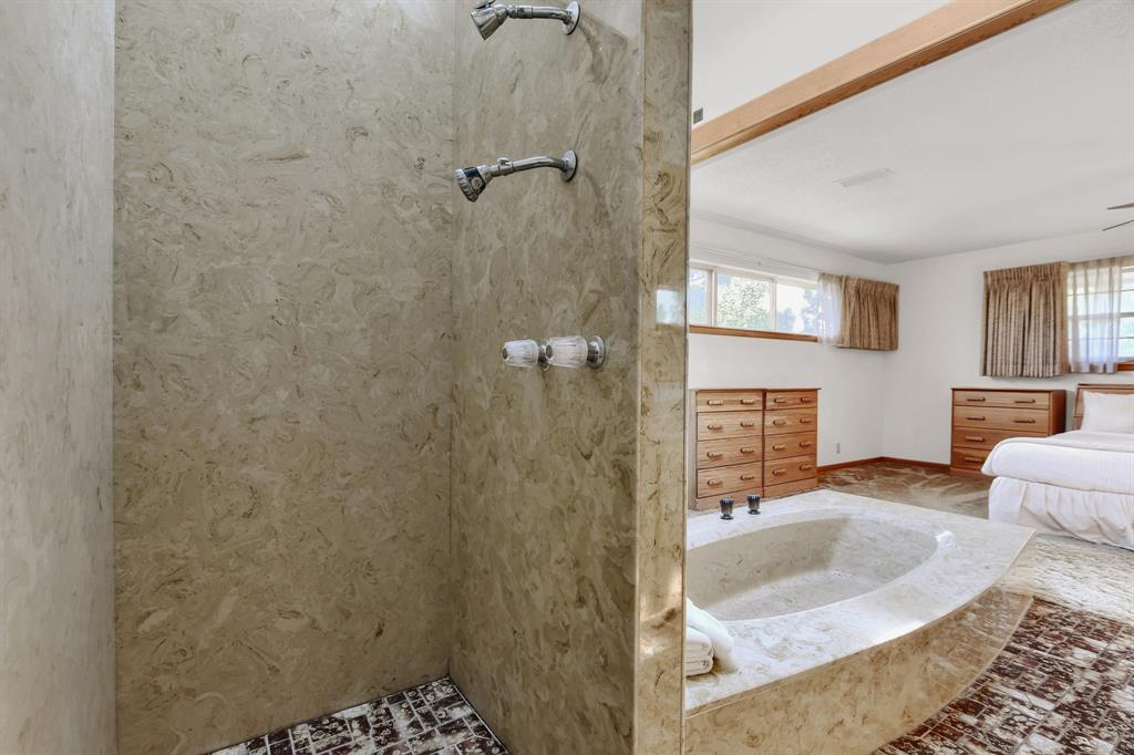 2021 W Walker Street Property Photo 19