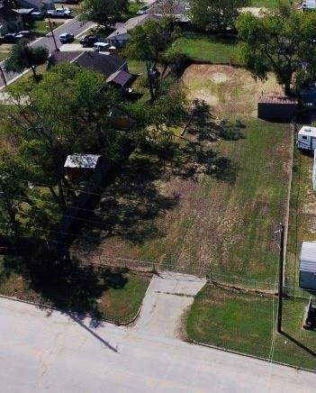 609 7th Street Property Photo 3