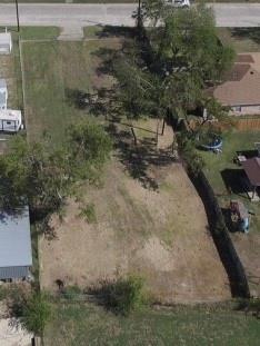 609 7th Street Property Photo 5
