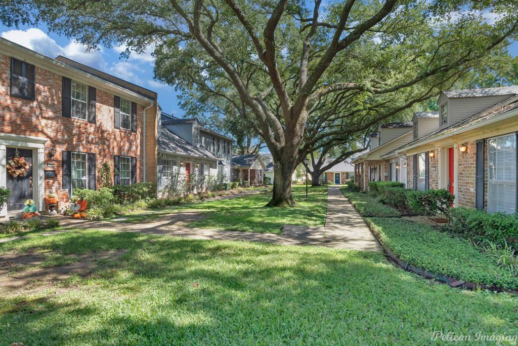 54 Tealwood Street Property Photo 2