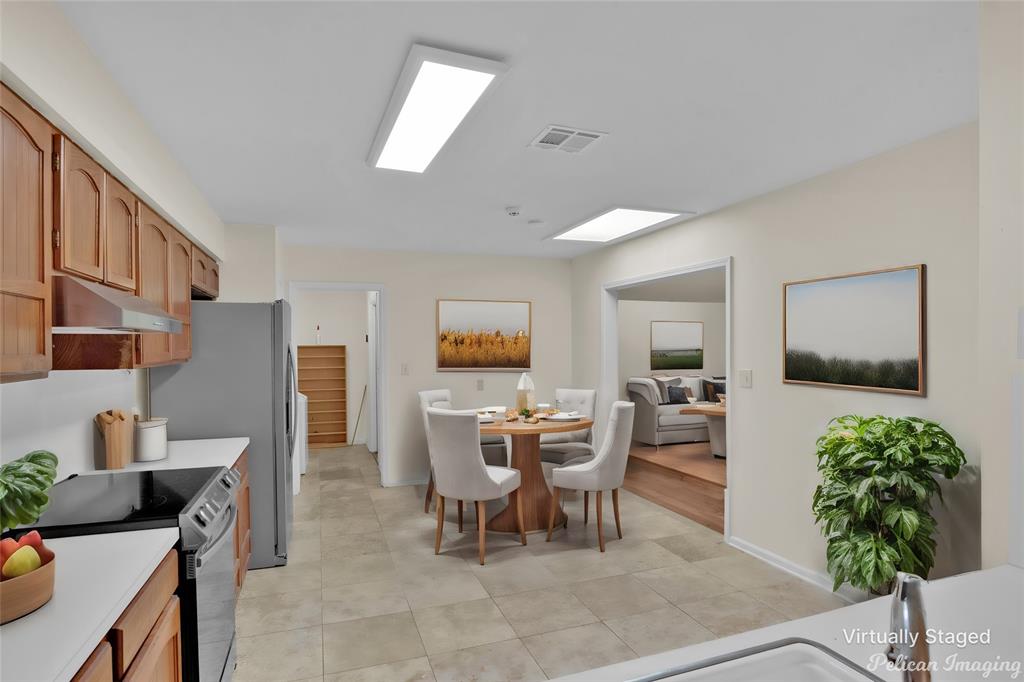 54 Tealwood Street Property Photo 8