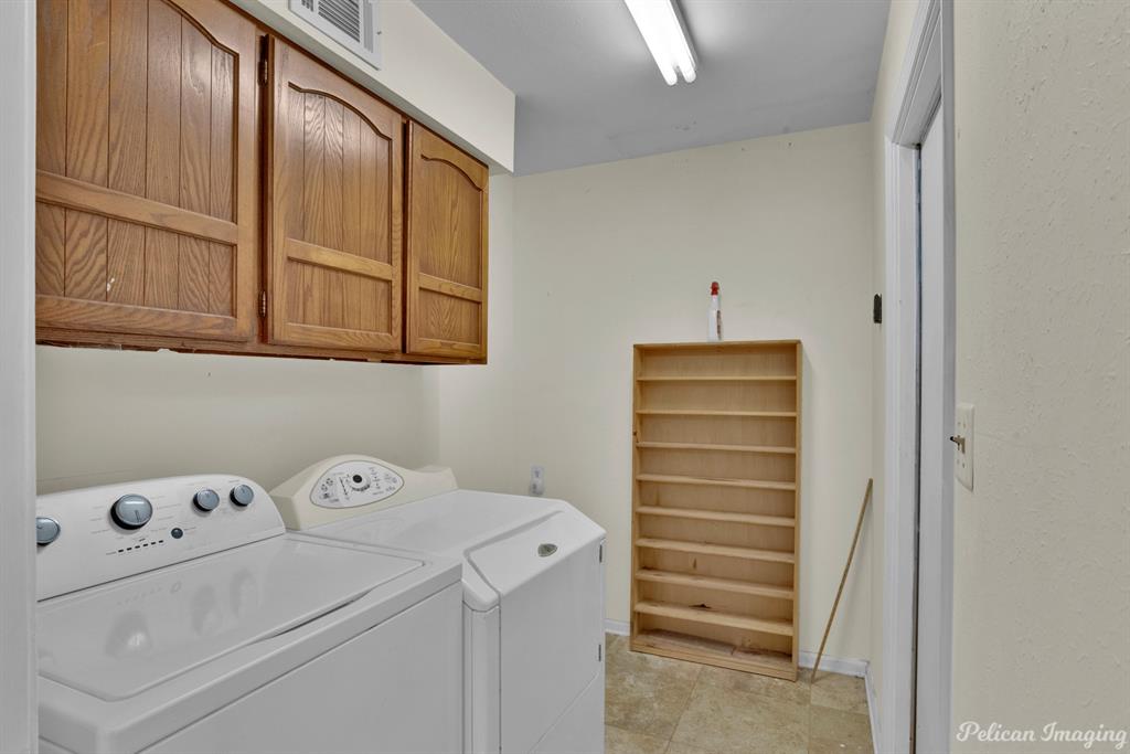 54 Tealwood Street Property Photo 11