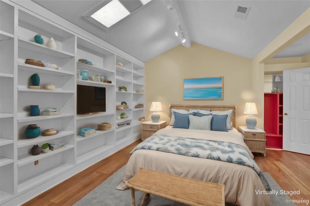 54 Tealwood Street Property Photo 16