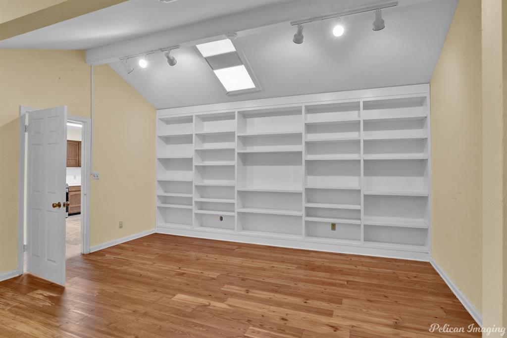 54 Tealwood Street Property Photo 19
