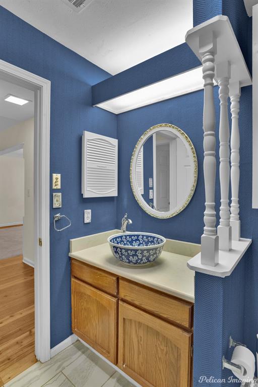 54 Tealwood Street Property Photo 27