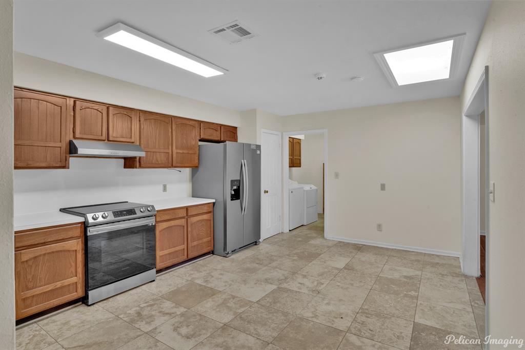 54 Tealwood Street Property Photo 28