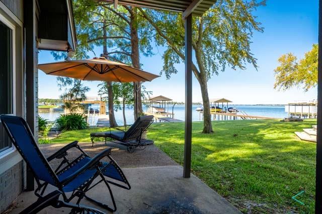 333 Beachside Drive Property Photo 3