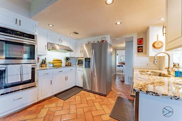 333 Beachside Drive Property Photo 8